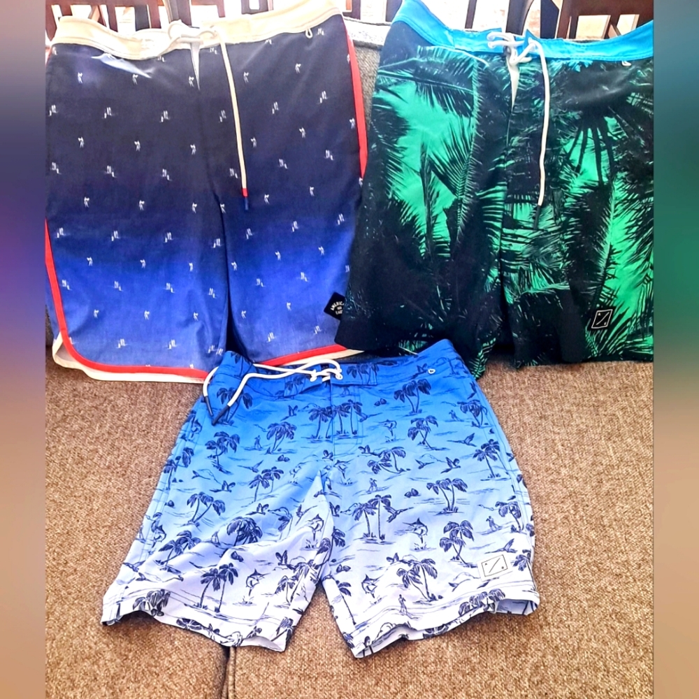 Lot Of 3 American Eagle Men's Swim suits Swim Trunks. Men's Size Small